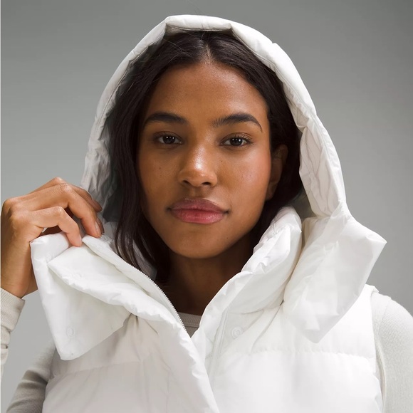 BRAND NEW Lululemon Wunder Puff 600-Down-Fill Cropped Vest - Picture 4 of 11